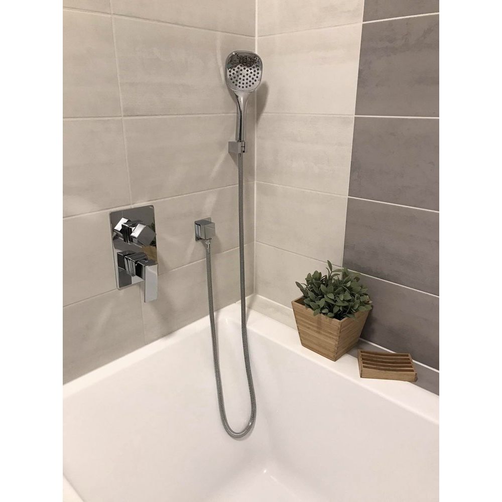 Купить Смеситель для ванны с душем Rav Slezak Loira LR586K С ВНУТРЕННЕЙ ЧАСТЬЮ в Москве с доставкой Смеситель для ванны с душем Rav Slezak Loira LR586K С ВНУТРЕННЕЙ ЧАСТЬЮ