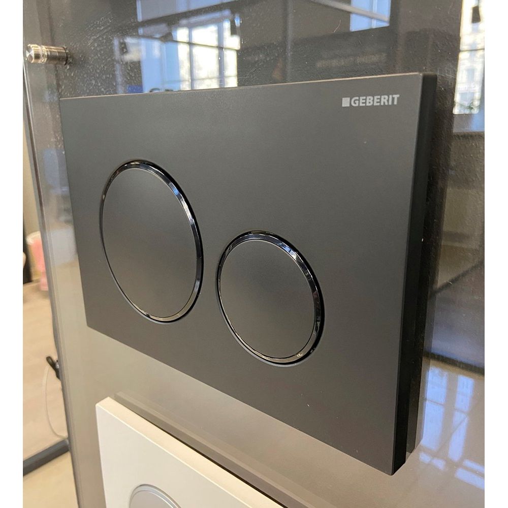 Купить Кнопка смыва Geberit Sigma 20 115.882.16.1 черная, матовый лак в Москве с доставкой Кнопка смыва Geberit Sigma 20 115.882.16.1 черная, матовый лак