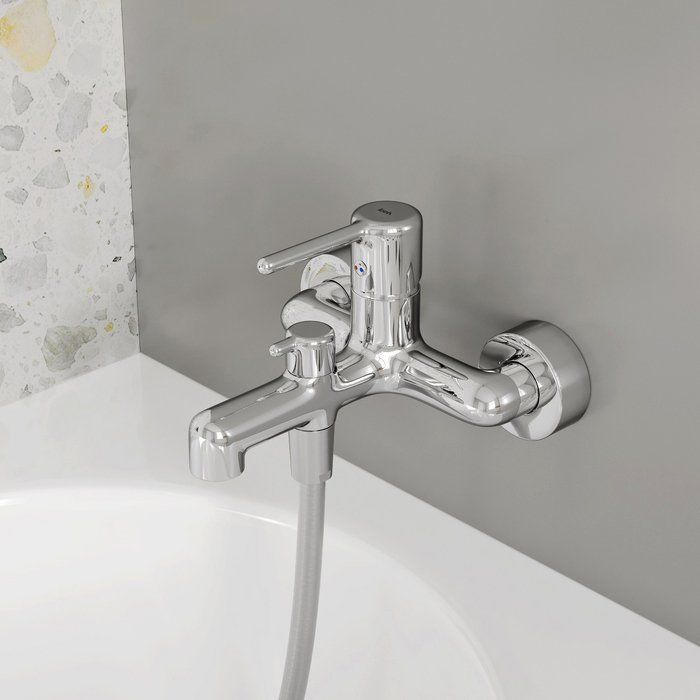 Купить Смеситель для ванны с душем IDDIS AIGSB00i02WA хром в Москве с доставкой Смеситель для ванны с душем IDDIS AIGSB00i02WA хром