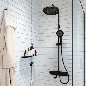 Душевая стойка IDDIS Shelfy SPABLBTi06