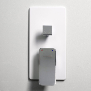 Смеситель для ванны с душем Wasserkraft Aller 10641W С ВНУТРЕННЕЙ ЧАСТЬЮ