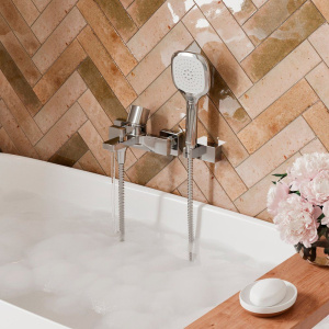 Купить Смеситель для ванны с душем Wasserkraft Naab 8601 в Москве с доставкой Смеситель для ванны с душем Wasserkraft Naab 8601