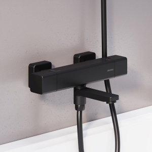 Купить Термостатический смеситель Damixa Gala 533000300 для ванны с душем, черный в Москве с доставкой Термостатический смеситель Damixa Gala 533000300 для ванны с душем, черный
