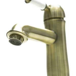 Смеситель для раковины Lemark Villa LM4806B бронза