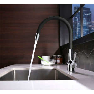 Смеситель для кухни Lemark Comfort LM3075C с гибким изливом, хром, черный