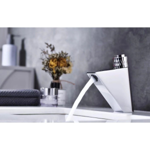 Смеситель для раковины Fashun A4020 хром