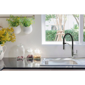 Смеситель для кухни Lemark Soul LM6007C с гибким изливом, хром, черный