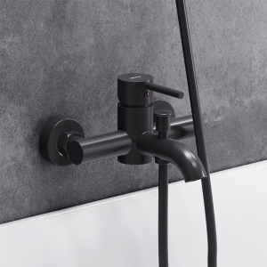 Купить Смеситель для ванны с душем Damixa Scandinavian Pure 361000300 черный в Москве с доставкой Смеситель для ванны с душем Damixa Scandinavian Pure 361000300 черный