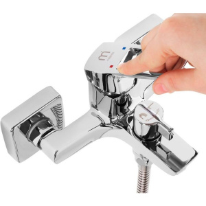 Смеситель для ванны с душем Milardo Atlantic ATLSBC0M02