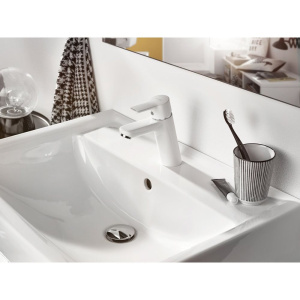 Купить Смеситель для раковины Kludi Pure&Easy 372929165 в Москве с доставкой Смеситель для раковины Kludi Pure&Easy 372929165