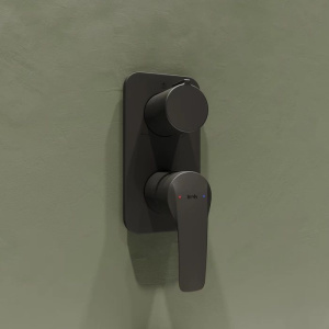 Смеситель для душа IDDIS Ray RAYBL00i68 С ВНУТРЕННЕЙ ЧАСТЬЮ, черный