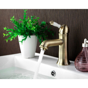 Смеситель для раковины Lemark Villa LM4806B бронза