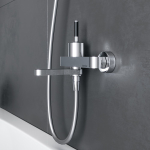 Купить Смеситель для ванны с душем Damixa Arc 291000000 в Москве с доставкой Смеситель для ванны с душем Damixa Arc 291000000