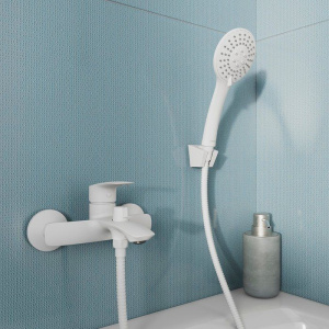 Купить Смеситель для ванны с душем Milardo Rora RORWT00M02 белый в Москве с доставкой Смеситель для ванны с душем Milardo Rora RORWT00M02 белый