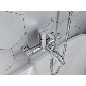 Купить Душевая стойка STWORKI Стокгольм HFDB97000 + Смеситель для ванны с душем STWORKI Стокгольм HFSG10000 хром в Москве с доставкой Душевая стойка STWORKI Стокгольм HFDB97000 + Смеситель для ванны с душем STWORKI Стокгольм HFSG10000 хром