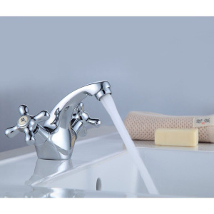 Смеситель для раковины Rossinka H H02-61R