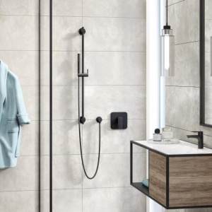 Купить Душевой гарнитур Kludi Nova Fonte Puristic 2084039-15 черный в Москве с доставкой Душевой гарнитур Kludi Nova Fonte Puristic 2084039-15 черный