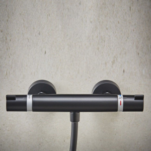 Термостатический смеситель Hansgrohe Ecostat Comfort 13116670 для душа, матовый черный