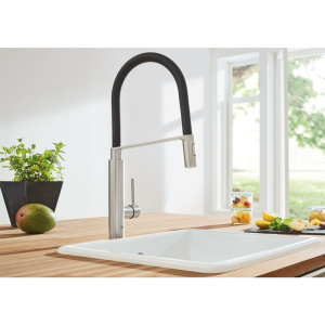 Смеситель для кухни Grohe Essence New 30294000 с гибким изливом