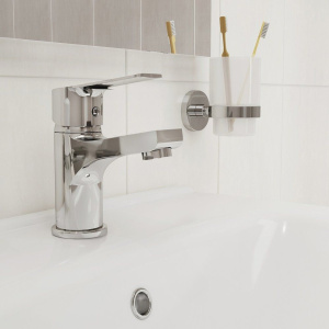 Смеситель для раковины Milardo Helic HELSB00M01