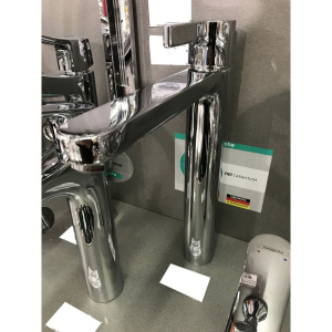 Смеситель для раковины Hansgrohe Metris S 31023000