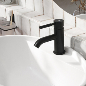 Смеситель для раковины Wasserkraft Gollach 3305 черный soft-touch