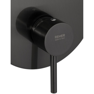 Купить Смеситель для ванны с душем Remer X Style X09KB чёрный брашированный хром в Москве с доставкой Смеситель для ванны с душем Remer X Style X09KB чёрный брашированный хром